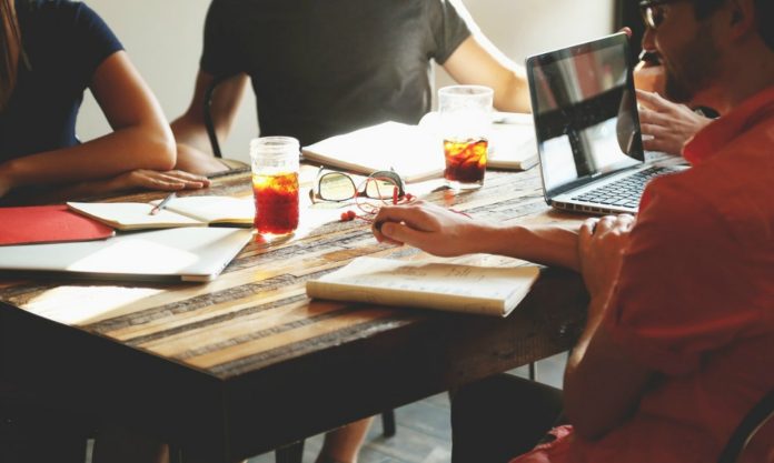 startup-594091_1280 Pixabay-StartupStockPhotos Axtell