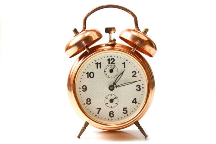 20612100_m clock