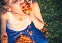 PODCAST #066: Try This Simple Trick To Quit A Bad Habit | Judson Brewer, MD