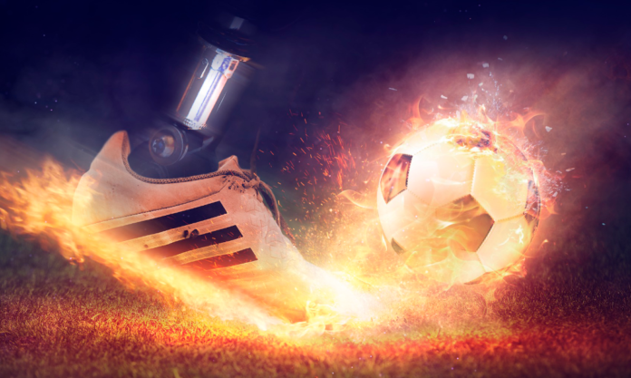 football-3024154_1920 219 beecham pixabayComfreak