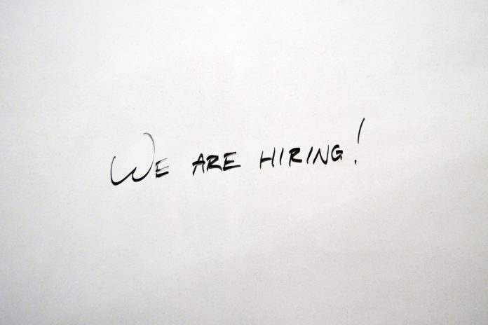 we-are-hiring-2578901_1920
