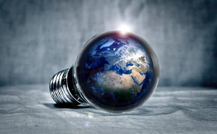 earth-2581631_960_720