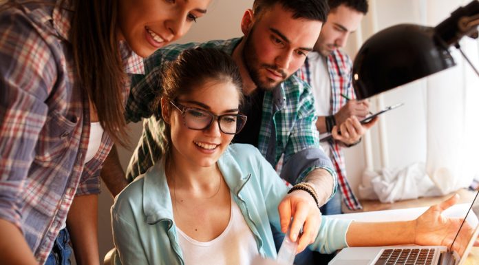 Pros and Cons of Having Millennials As Managers